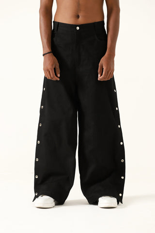 Snap button denim trousers