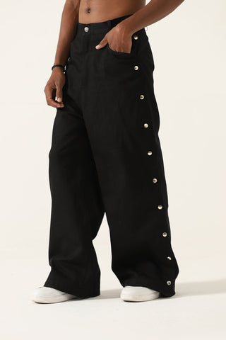 Snap button denim trousers