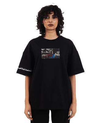 "Perpetual motion" oversized black T-shirt