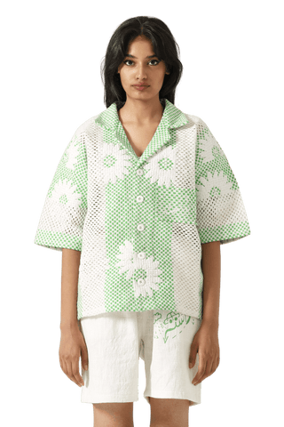 "bahaar" puff print button down