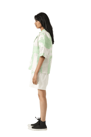 "bahaar" puff print button down