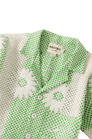 "bahaar" puff print button down